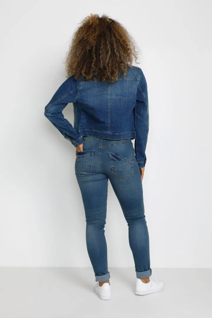 CLASSIC STRETCH BLUE DENIM JACKET